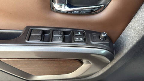 2019 Nissan Titan XD Platinum Reserve