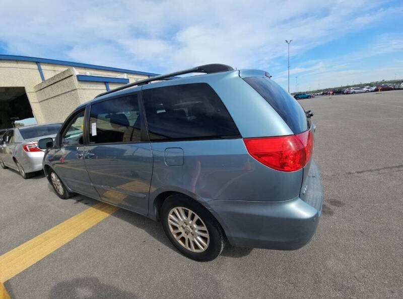 2008 Toyota Sienna XLE