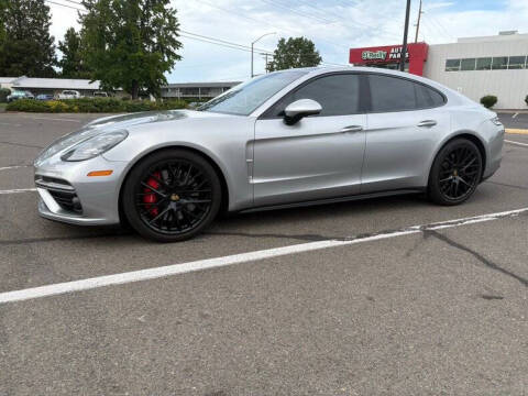 2017 Porsche Panamera