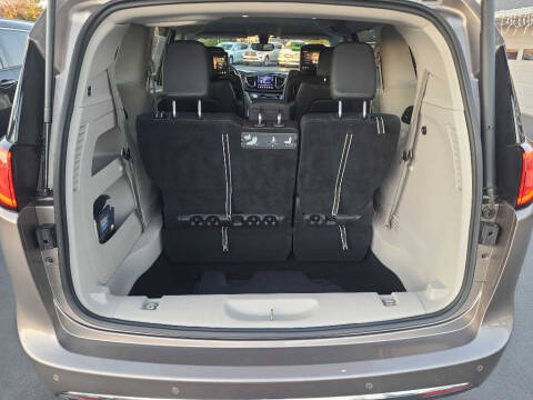 2018 Chrysler Pacifica Touring L Plus