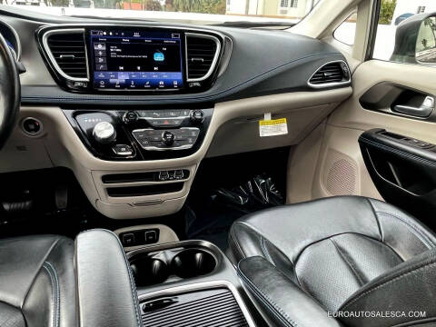 2021 Chrysler Pacifica Touring L