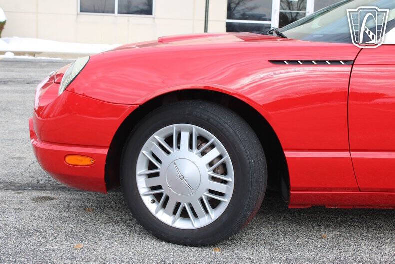 2002 Ford Thunderbird Deluxe