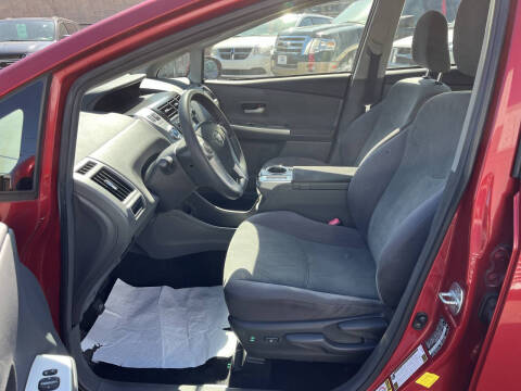 2012 Toyota Prius v Five