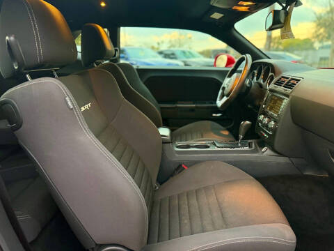 2014 Dodge Challenger SRT8 Core