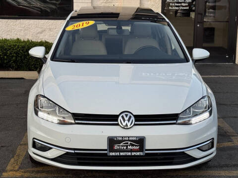 2019 Volkswagen Golf SE