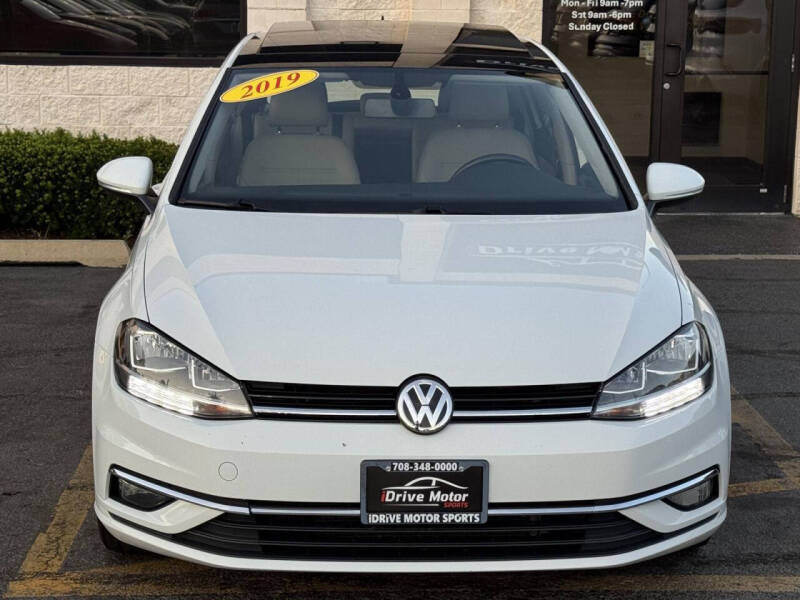 2019 Volkswagen Golf SE