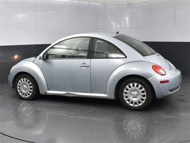 2010 Volkswagen New Beetle