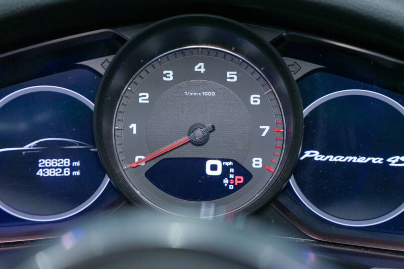 2018 Porsche Panamera 4S