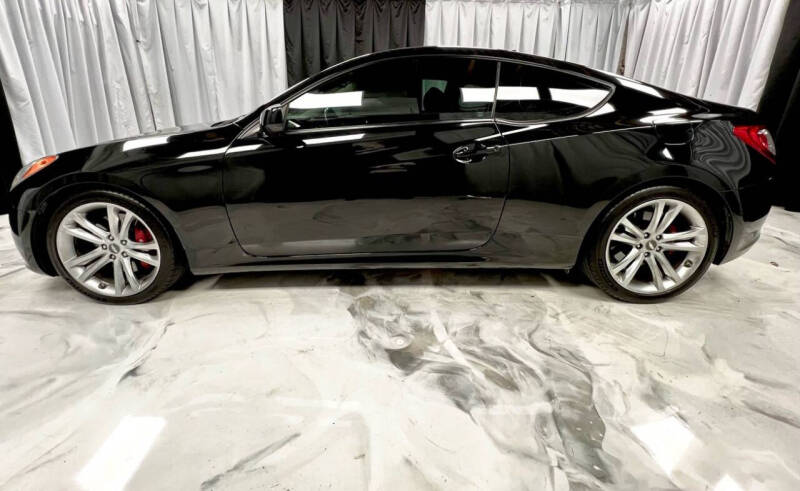 2011 Hyundai Genesis Coupe 3.8L R-Spec