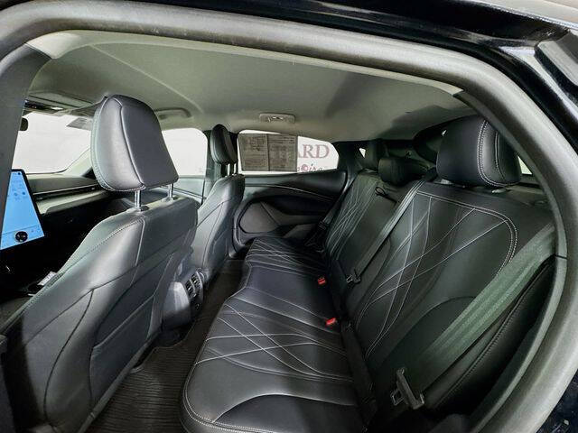 2022 Ford Mustang Mach-E Select