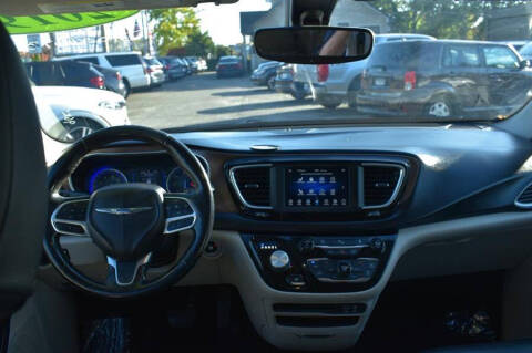 2019 Chrysler Pacifica Touring L
