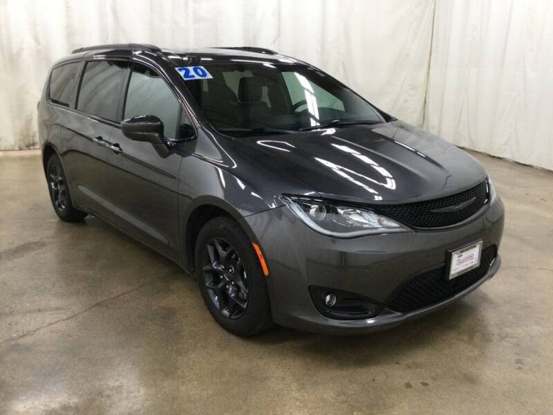 2020 Chrysler Pacifica for sale in Barrington, IL