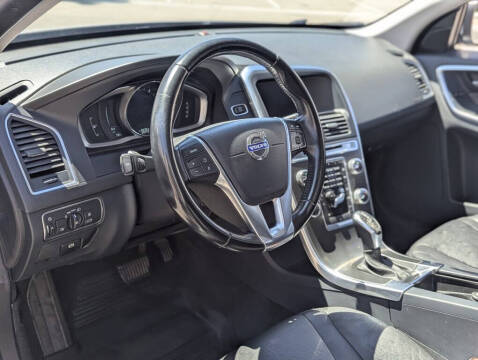 2015 Volvo XC60 T5 Drive-E Premier