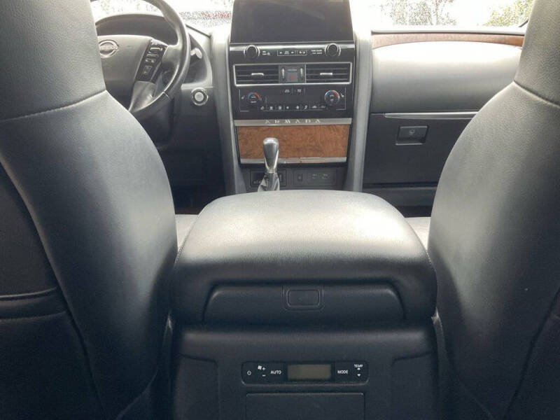 2022 Nissan Armada SL