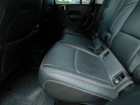 2024 Jeep Gladiator NightHawk