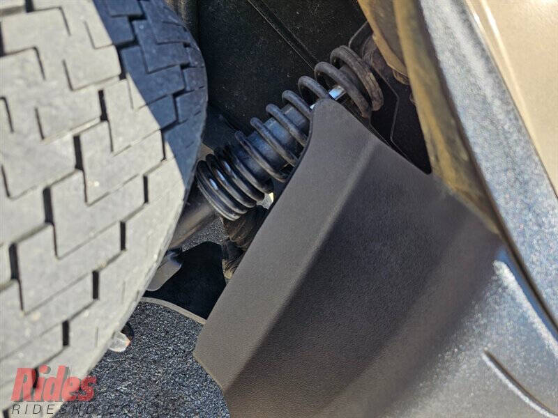 2020 E-Z-GO RXV ELiTE