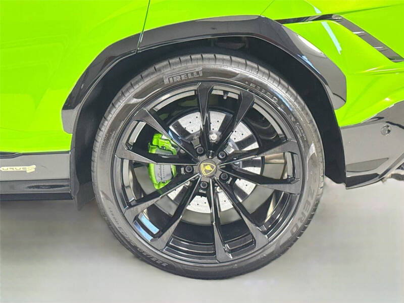 2024 Lamborghini Urus S