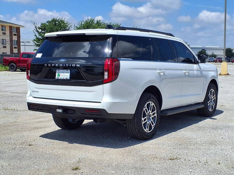 2026 Ford Expedition Active