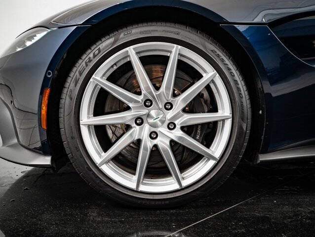 2020 Aston Martin Vantage