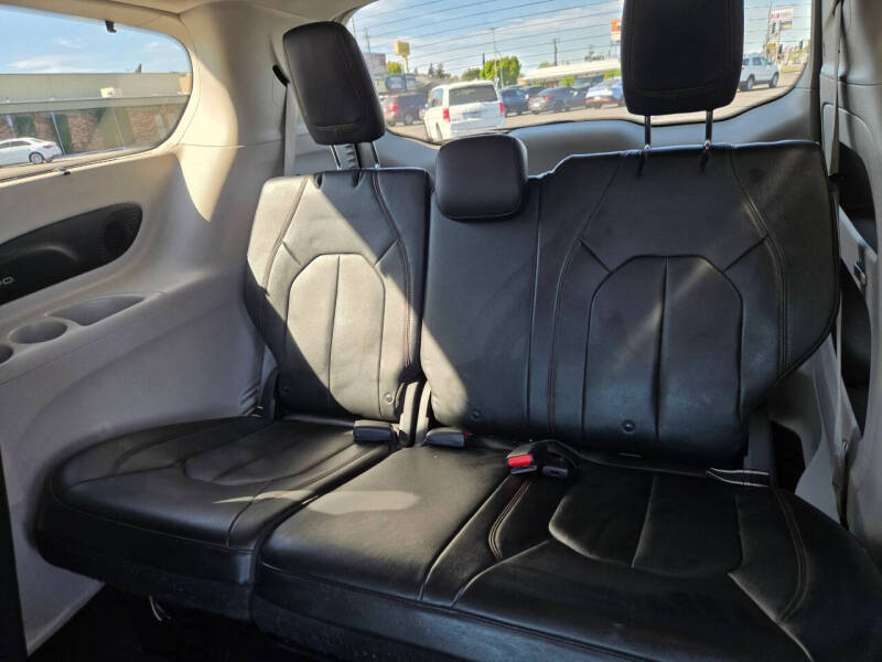 2017 Chrysler Pacifica