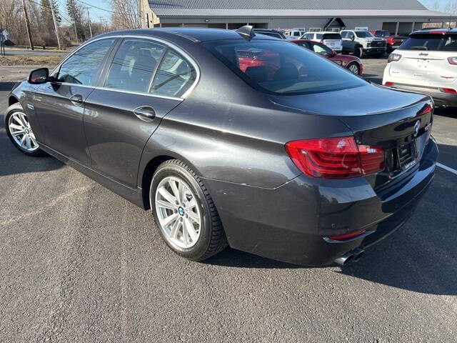 2015 BMW 5 Series 528i