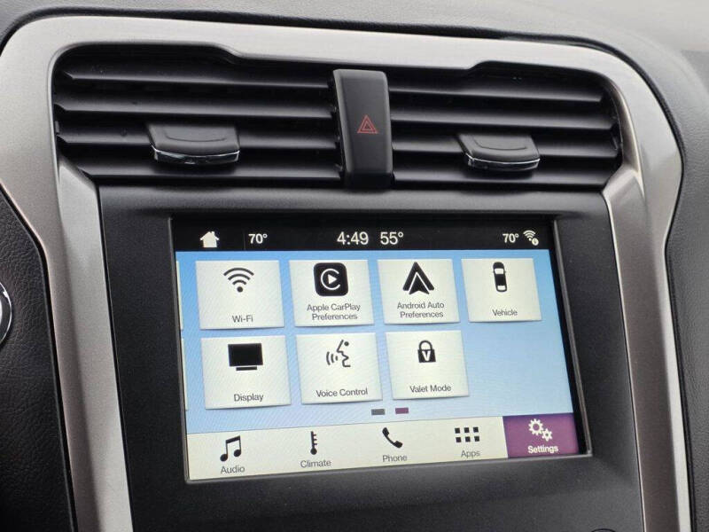 2017 Ford Fusion Hybrid SE