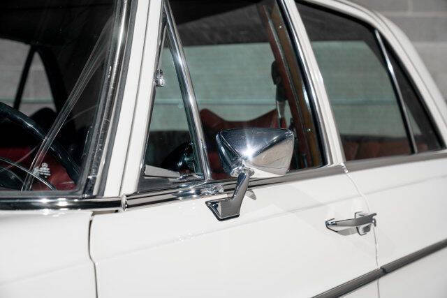 1973 Mercedes-Benz 280-Class