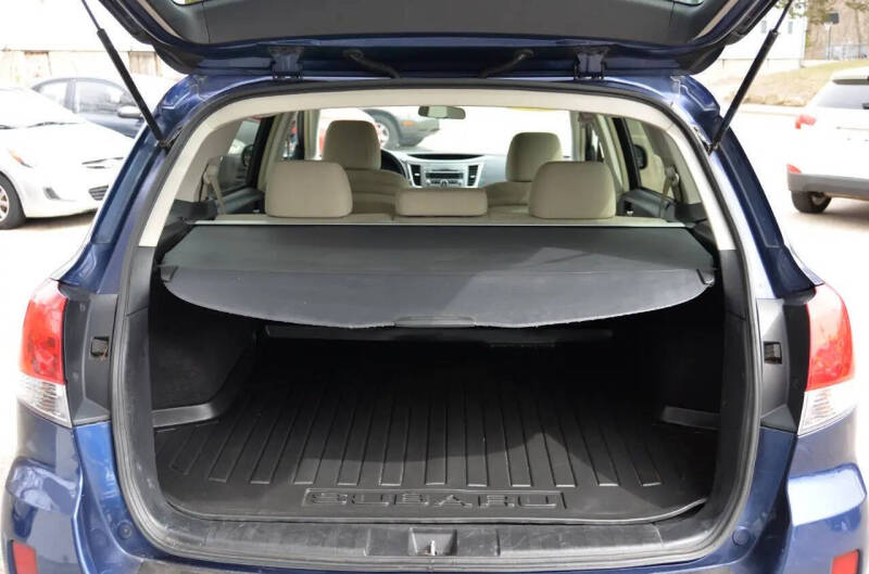 2011 Subaru Outback 2.5i Premium
