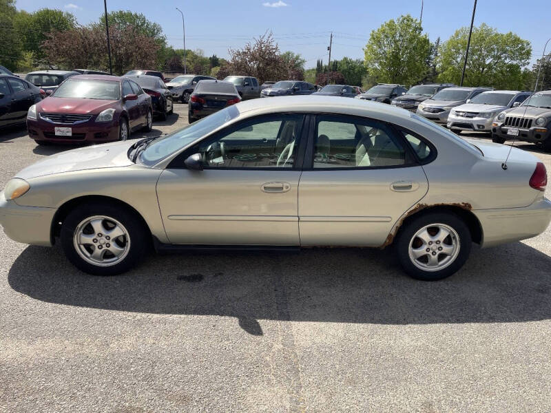 2006 Ford Taurus SE