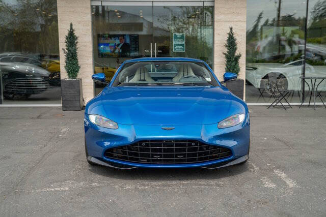 2022 Aston Martin Vantage 7