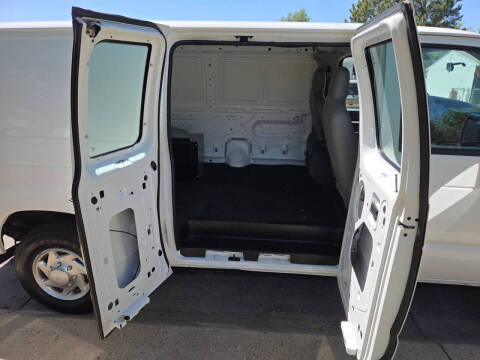 2011 Ford E-Series E-250