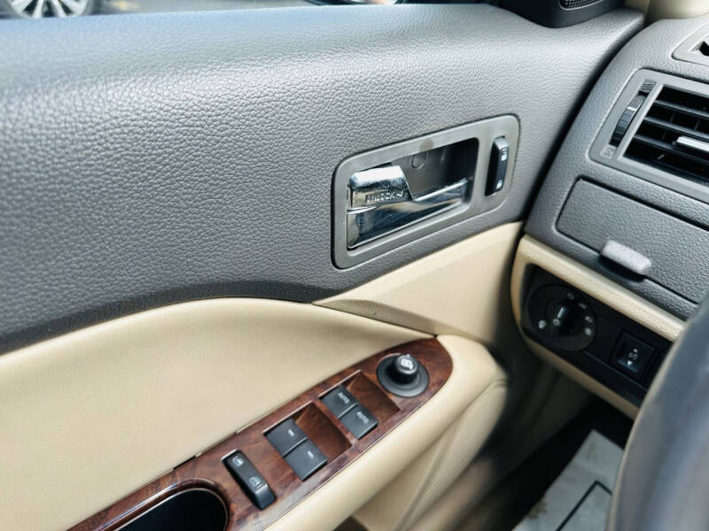 2012 Ford Fusion SEL