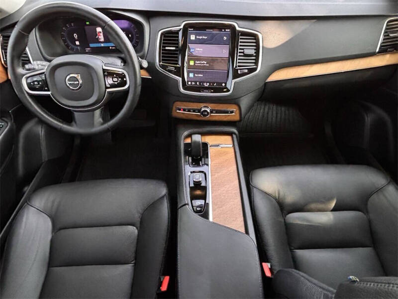 2023 Volvo XC90 B5 Plus Bright Theme