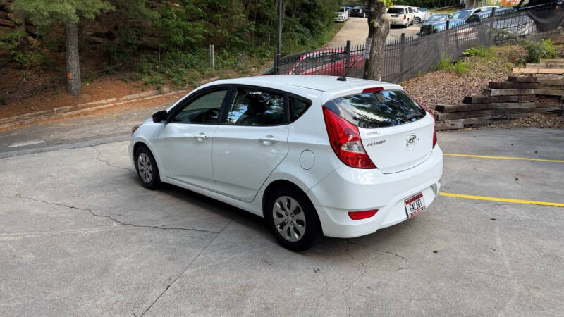 2017 Hyundai Accent SE