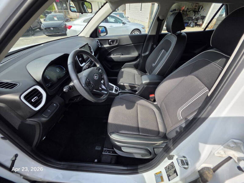 2024 Hyundai Venue SEL