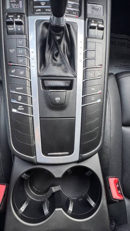 2020 Porsche Macan