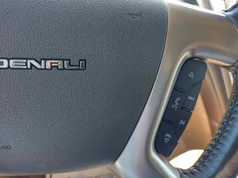 2013 GMC Acadia Denali