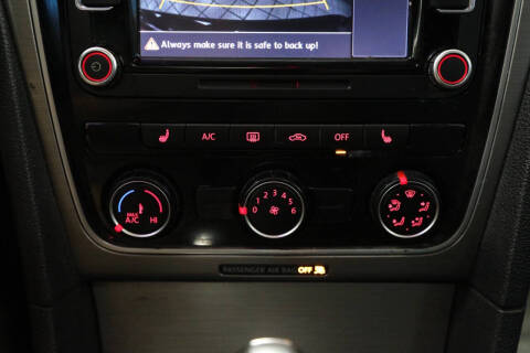 2014 Volkswagen Passat 1.8T SE PZEV