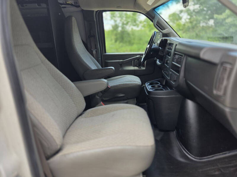 2019 GMC Savana 2500