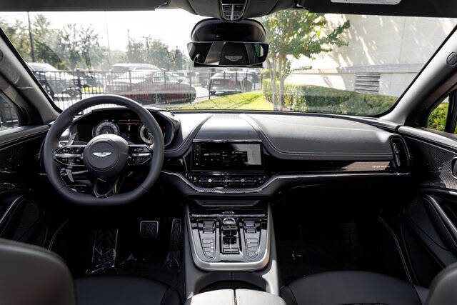 2026 Aston Martin DBX 707