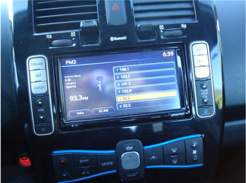 2015 Nissan LEAF