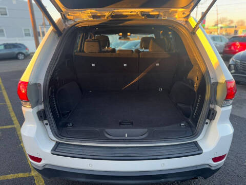 2016 Jeep Grand Cherokee Laredo