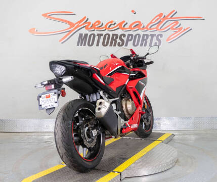 2022 Honda CBR500R ABS