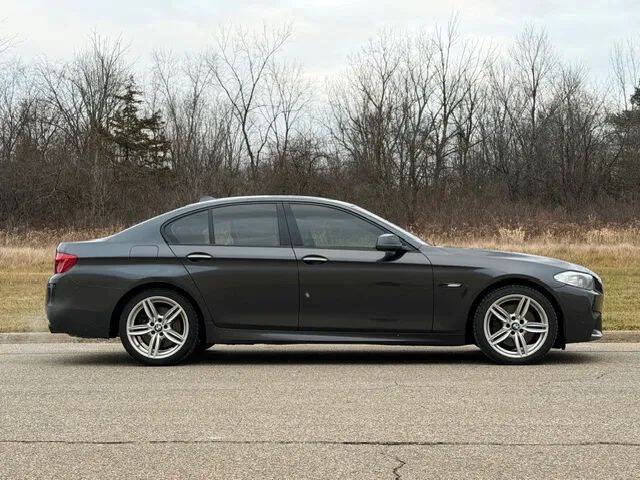 2011 BMW 5 Series 550i