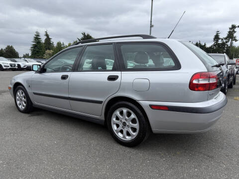 2002 Volvo V40