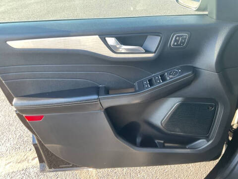 2021 Ford Escape Titanium