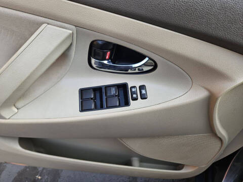 2009 Toyota Camry LE