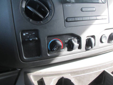 2014 Ford E-Series E-350 SD