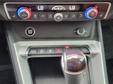 2022 Audi Q3 quattro S line Prem Plus 45 TFSI