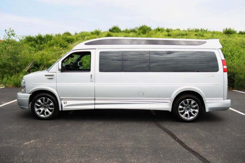 2024 Chevrolet Express 2500